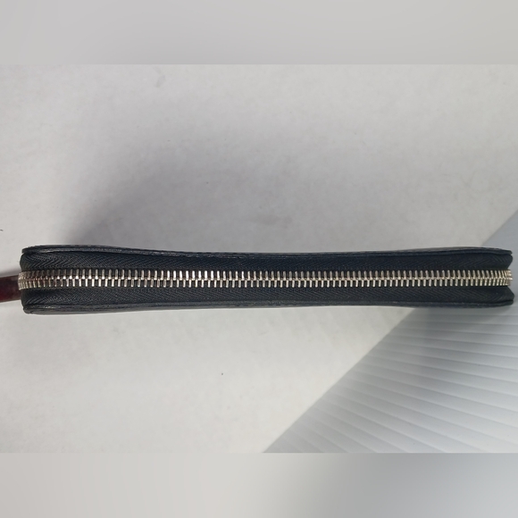 Authentic Louis Vuitton Epi Leather Zippy Zip Around Wallet - Picture 7 of 11